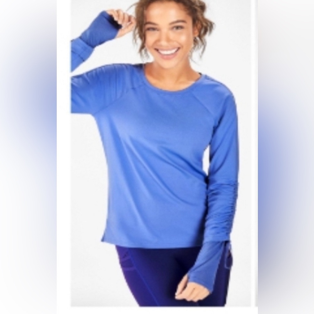 Fabletics Cinchable Sleeve Top.  Large
